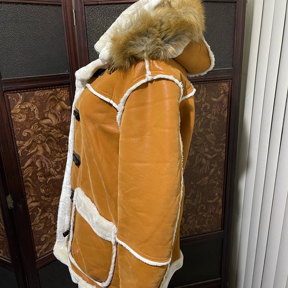 Real genuine, sheepskin coat, three-quarter inch only worn three times ! - Picture 3 of 8